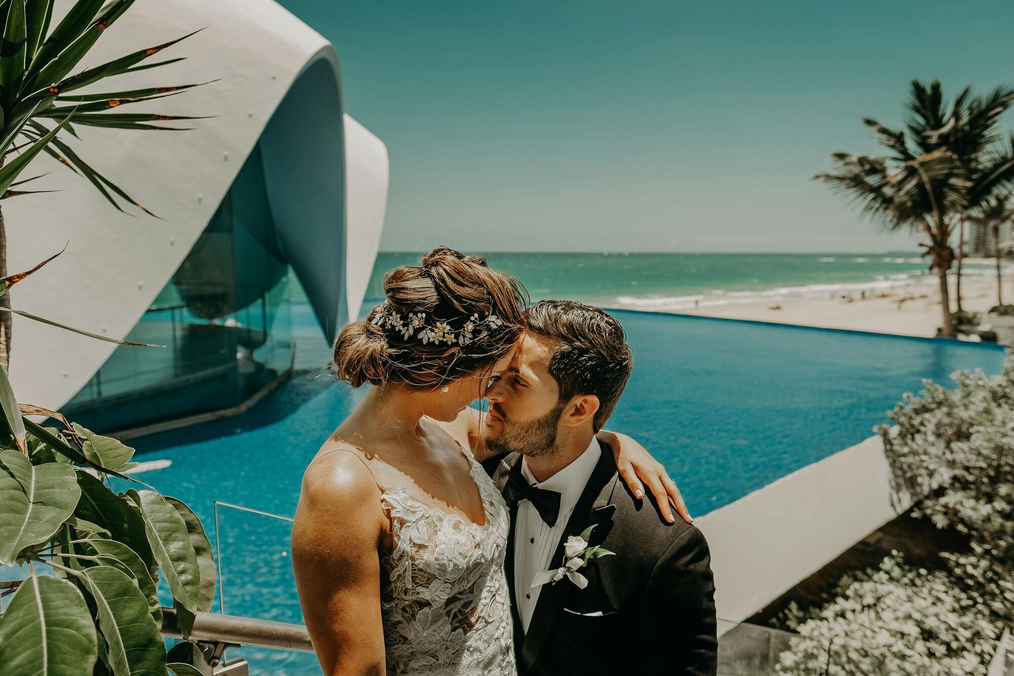 Affordable Hotel Rooms - Honeymoon Package